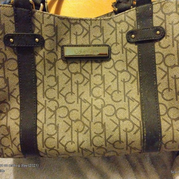 Calvin Klein handbag - Picture 1 of 1